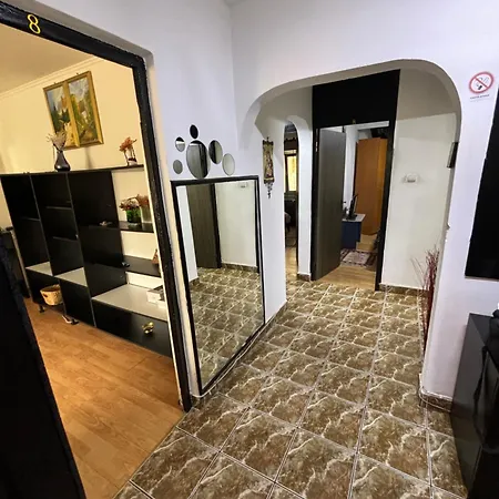 Hypnotic 1 Apartment *